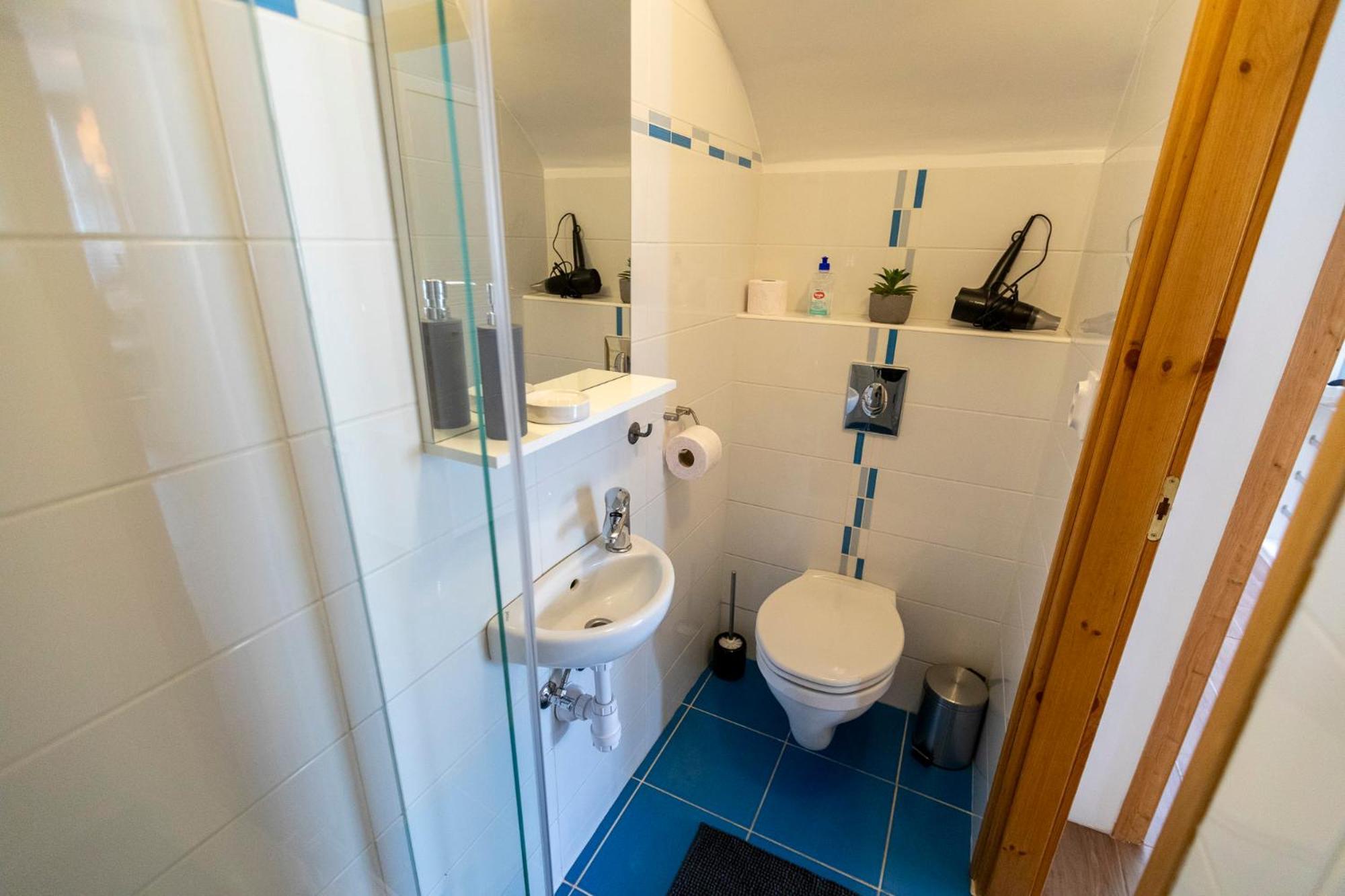 Park Apartman Sarrod Eksteriør billede
