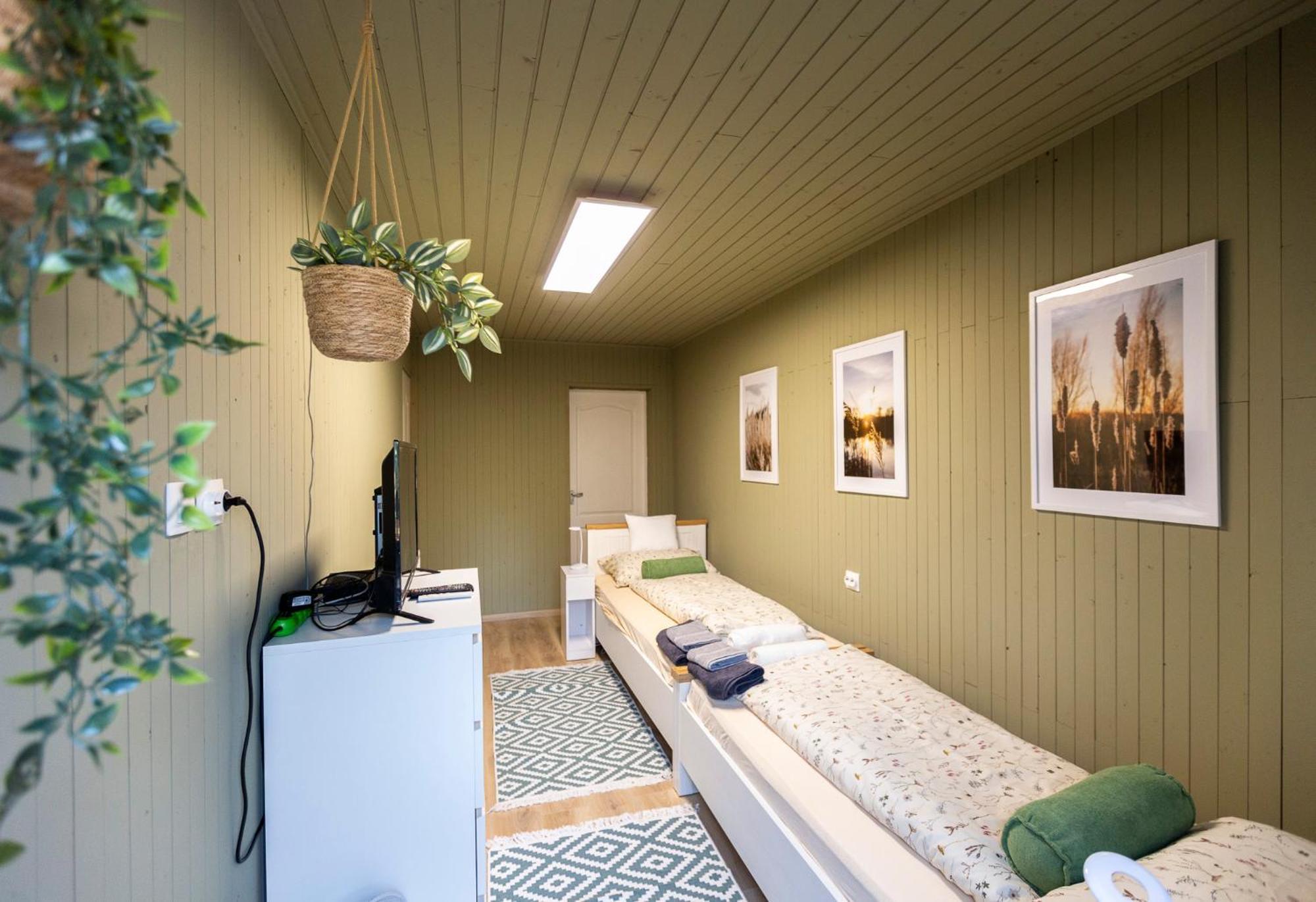 Park Apartman Sarrod Eksteriør billede